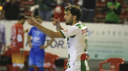 Zequi tras marcar un gol con el Córdoba Patrimonio de la Humanidad