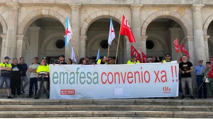 Los trabajadores de Emafesa este jueves ante el Ayuntamiento
