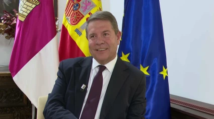 Fragmento entrevista Emiliano García-Page en El Cascabel de TRECE