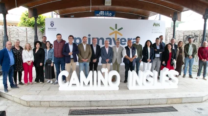 Representantes de los municipios este sábado en Miño