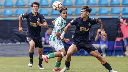 El Betis remontó el partido en Ponferrada