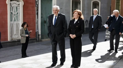 El presidente del Tribunal Constitucional, Cándido Conde-Pumpido (i),y la vicepresidenta del Tribunal Constitucional, Inmaculada Montalbán Huertas (d). A 18 de marzo de 2025, en Cádiz