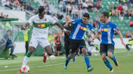 Imagen del último derbi que jugaron el Elche y el Hércules en 2018.