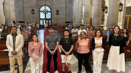 Bautizo para adultos en la concatedral