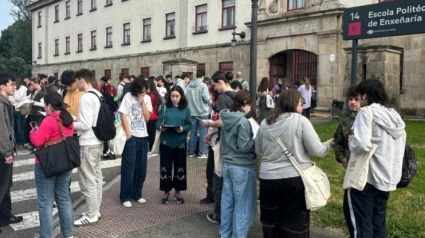 Alumnos que se enfrentan a la PAU en el Campus Industrial de Ferrol