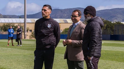 Daniel Díaz, en un entrenamiento junto a Roberto Perera y Álvaro Cervera.
