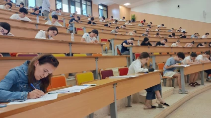 Alumnos en los primeros exámenes de la PAU en la Universidad de Cádiz