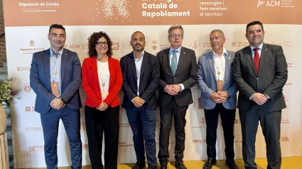 Representants de totes les institucions al 2n Congrés Català de Repoblament.