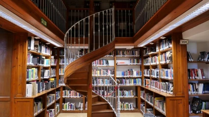 Biblioteca de Comunicación y Documentación