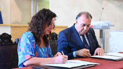 Firma Convenio Vivienda Turística