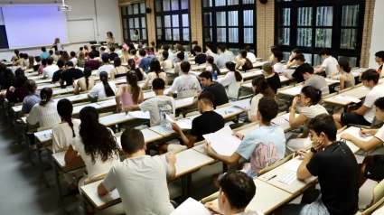Estudiantes durante una de las pruebas de la PAU en Almería