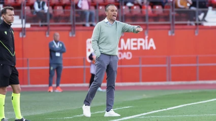 José Luis Oltra, en un partido de la presente temporada.