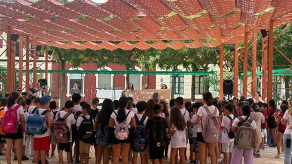 Los alumnos de tres colegios de Dénia en su II Encuentro de Flautas