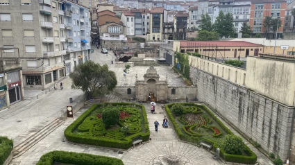 La piscina termal en el entorno de As Burgas