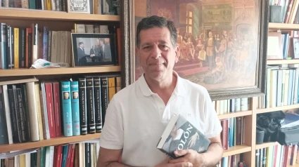 El historiador Esteban Mira ha escrito un libro sobre Cristobal Colón