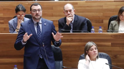 Adrián Barbón, en la Junta General del Principado