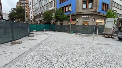 Imagen del cruce en el que se refuerza la señalización de la prioridad peatonal