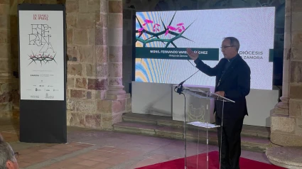 El Obispo de Zamora durante la presentación del cartel de Las Edades del Hombre