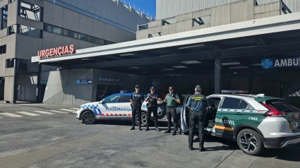 Guardia Civil y Policía local escoltan un corazón desde el aeropuerto de Villanubla hasta el Hospital Clínico de Valladolid
