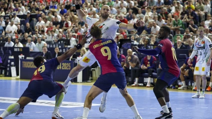 Imagen del partido entre el Magdeburgo y el Barça