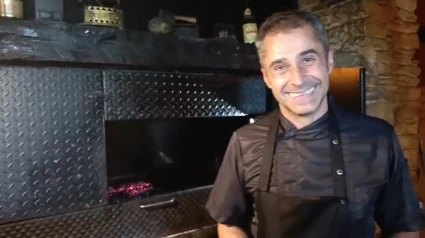 Ovidio Méndez: propietario y parrilleiro del Mesón Cuatro Vientos