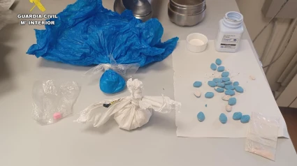 Detenido tras ser sorprendido mientras circulaba por la LR-115 con drogas en su vehículo -