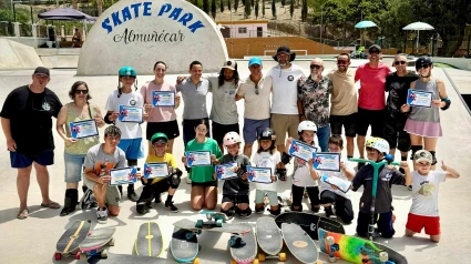 Foto de familia con organizadores, participantes y autoridades