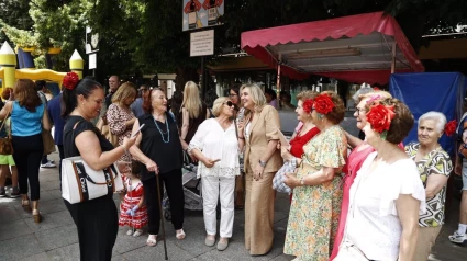 Inauguración de las carocas con la alcaldesa de Granada, Marifrán Carazo