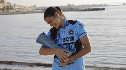 Gemma Sánchez logra un doble oro con club y selección en una semana para el recuerdo