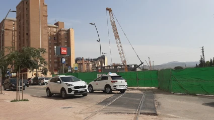 Paso a nivel sobre la alameda de Cervantes donde se excavará el túnel para el AVE
