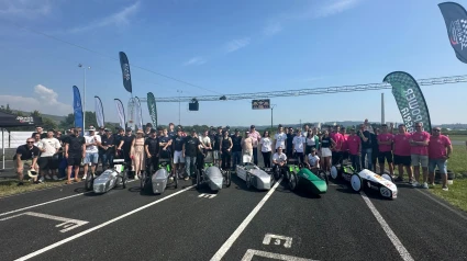 Participantes este miércoles en el ciruito de As Pontes