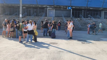 Fans que "fichan" en el Estadio de Anoeta en San Sebastián
