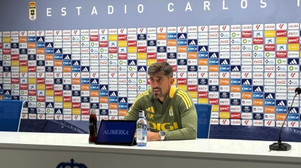 Paunovic en la sala de prensa del Carlos Tartiere