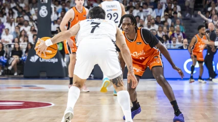 Badio defiende a Campazzo en el primer partido de la final de la ACB