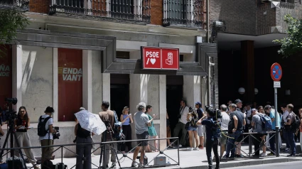 La UCO entra en Ferraz por orden del juez para clonar el correo de Santos Cerdán