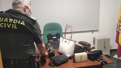 Bolsos intervenidos en Sarria