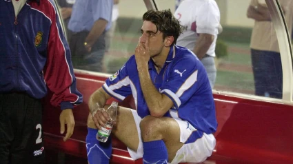 Paunovic en 2001 tras descender con el Oviedo en Son Moix