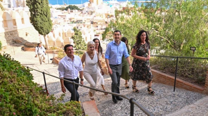 Visita Alcazaba alcaldesa y Juanma Moreno