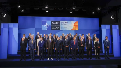 Foto de familia de los líderes asistentes a la cumbre de la OTAN