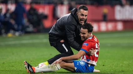 January 3, 2024, Girona, Spain: Juan Carlos (left) and eric Garcia (right) of Girona celebrating a goal during the 2023-24 LaLiga match between Girona F.C and Atletico de Madrid at Estadi Montilivi. Finals score; Girona F.C 4:3 Atletico de Madrid (Credit Image: © Marti Segura Ramoneda/ZUMA Press Wire)