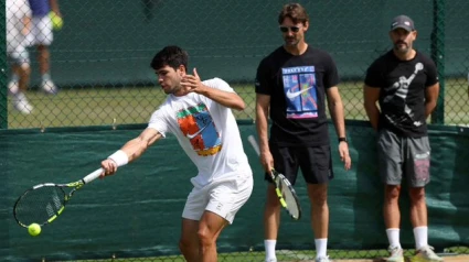 Carlos Alcaraz ya se entrena en Wimbledon