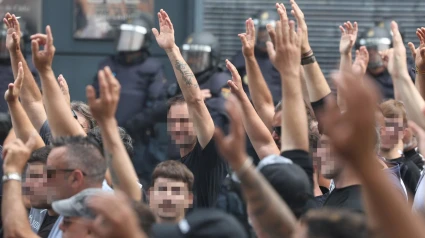 24/06/2025 Trabajadores del metal durante la huelga de hoy. A 24 de junio de 2025, en Cádiz (Andalucía, España). Las incidencias en carreteras de la Bahía de Cádiz han vuelto a primera hora de la mañana de este martes después de que los trabajadores del metal no hayan respaldado el preacuerdo alcanzado el domingo entre UGT, como sindicato mayoritario, y la Federación de Empresarios del Metal de la Provincia de Cádiz (Femca).POLITICA Nacho Frade - Europa Press