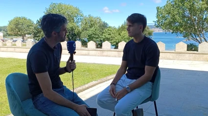 Denis Suárez en una entrevista para Cadena COPE