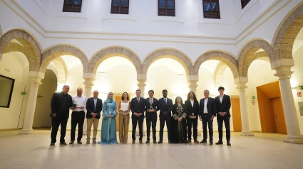 Juanma Moreno (centro), entre los  los galardonados con los Premios del Mediterráneo.ANDALUCÍA ESPAÑA EUROPA CÓRDOBA POLÍTICAJUNTA DE ANDALUCÍA