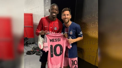 Dembélé y Messi posan juntos en una foto tras el PSG - Inter Miami