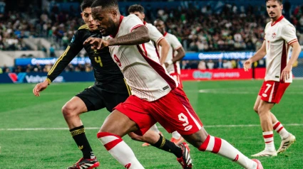 Larin en una imagen de archivo con Canadá