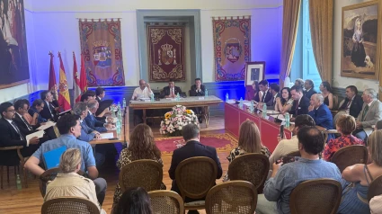 Pleno de la Diputación en Arenas de San Pedro, en Ávila