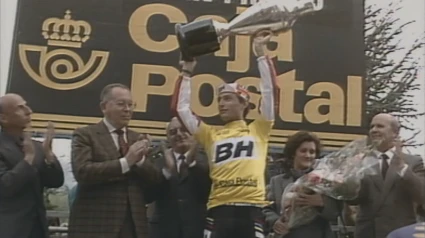 Cubino con el maillot amarillo