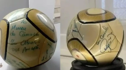 Balón firmado por Neymar