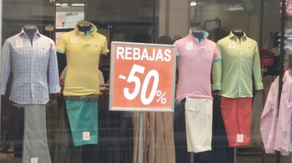 Rebajas en un comercio
